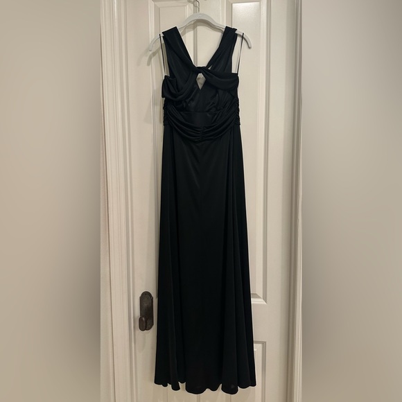 Express Maxi Dress - Picture 3 of 10